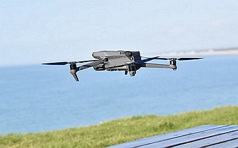 SpaceX omezila Ukrajině možnost používat Starlink pro drony - Dron (ilustrační foto)