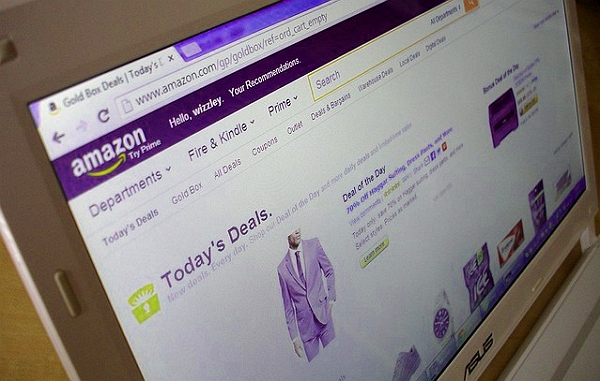 FTC podala antimonopolní žalobu na internetový obchod Amazon