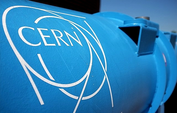 CERN (Evropská organizace pro jaderný výzkum): Antihmota reaguje na gravitaci stejně jako hmota
