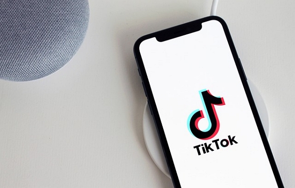 TikTok - Čínská aplikace pro sdílení krátkých videí