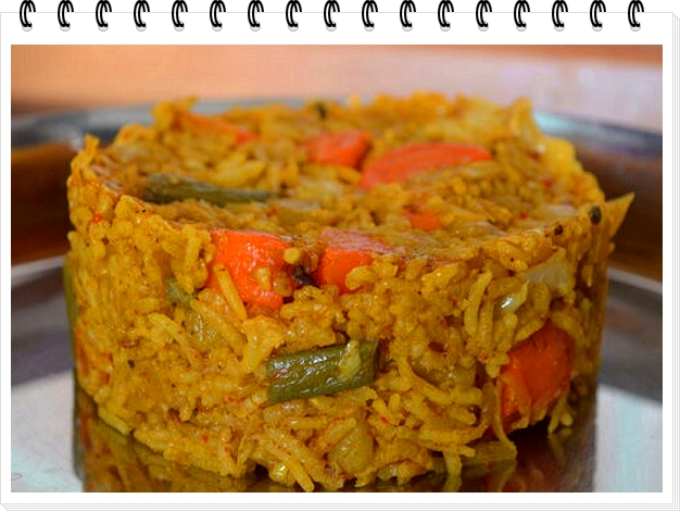 Indická zeleninová žlutá  rýže